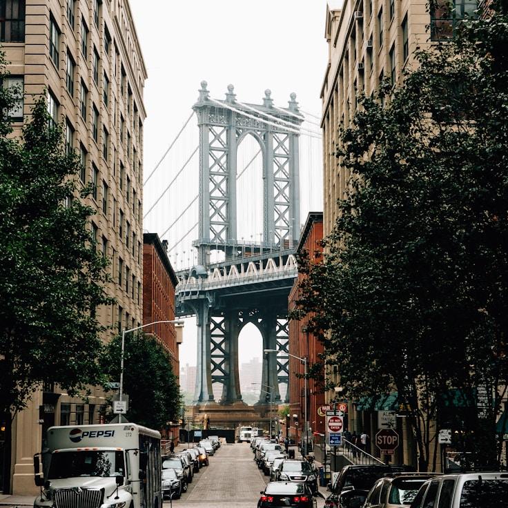 Parents assessing schools in France